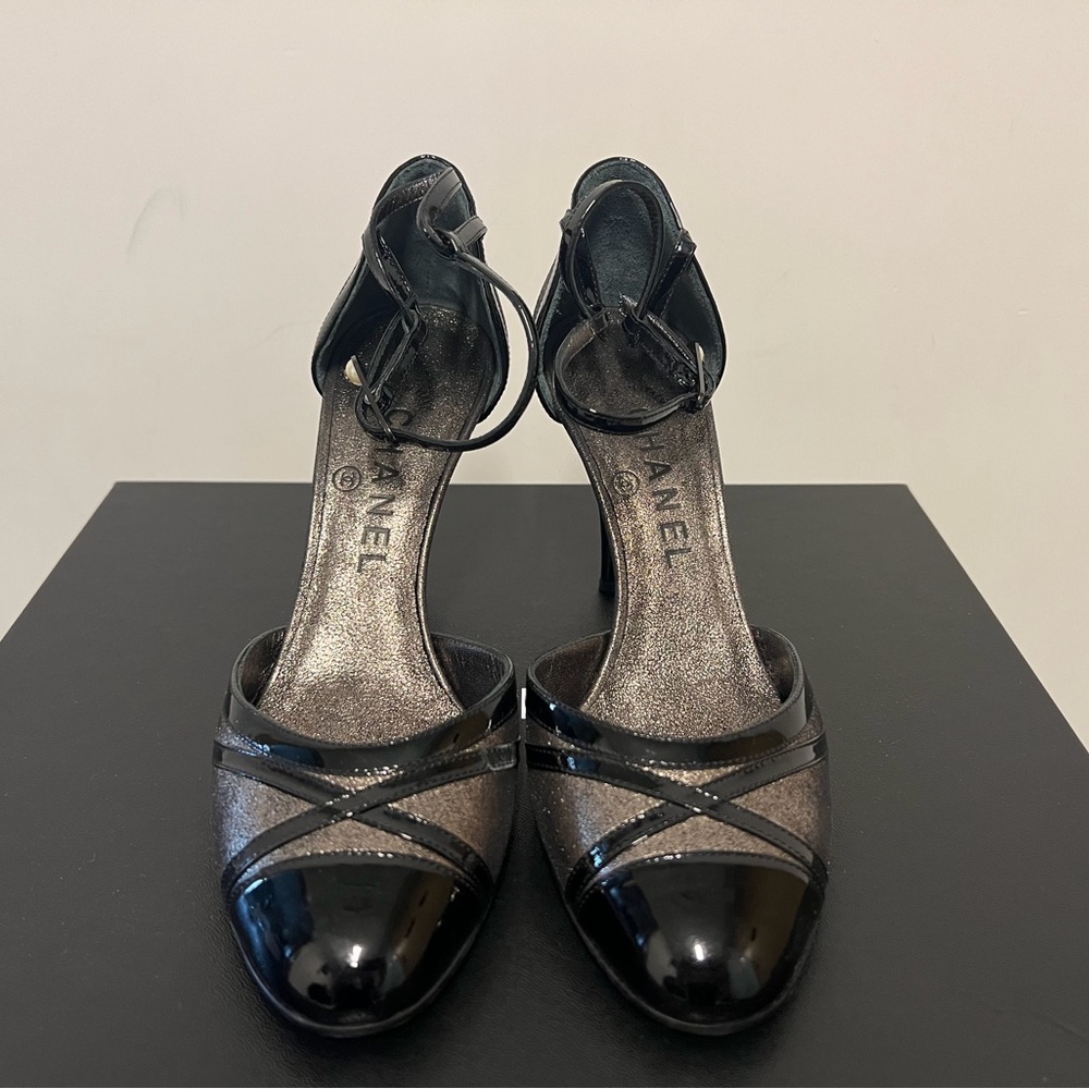 Chanel Black and Silver Women's Heels - Authentic